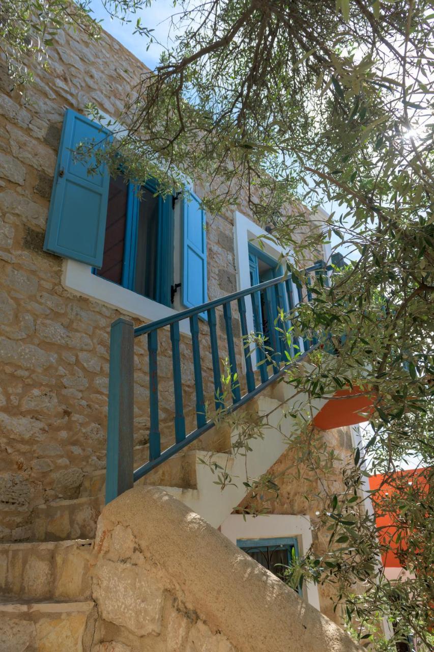 Villa Katingo Chalki Town Exterior foto